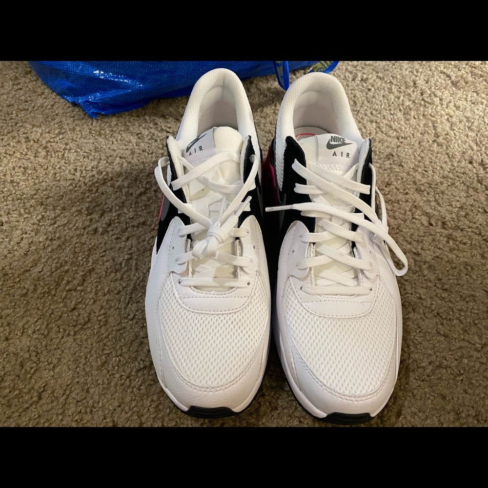 AirMax - Picture 2 of 2